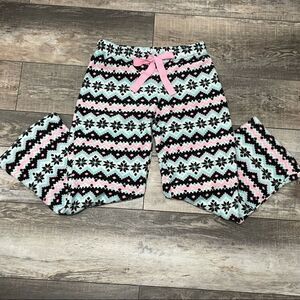 Fuzzy Pajama Pants Aqua Black White and Pink Size Medium